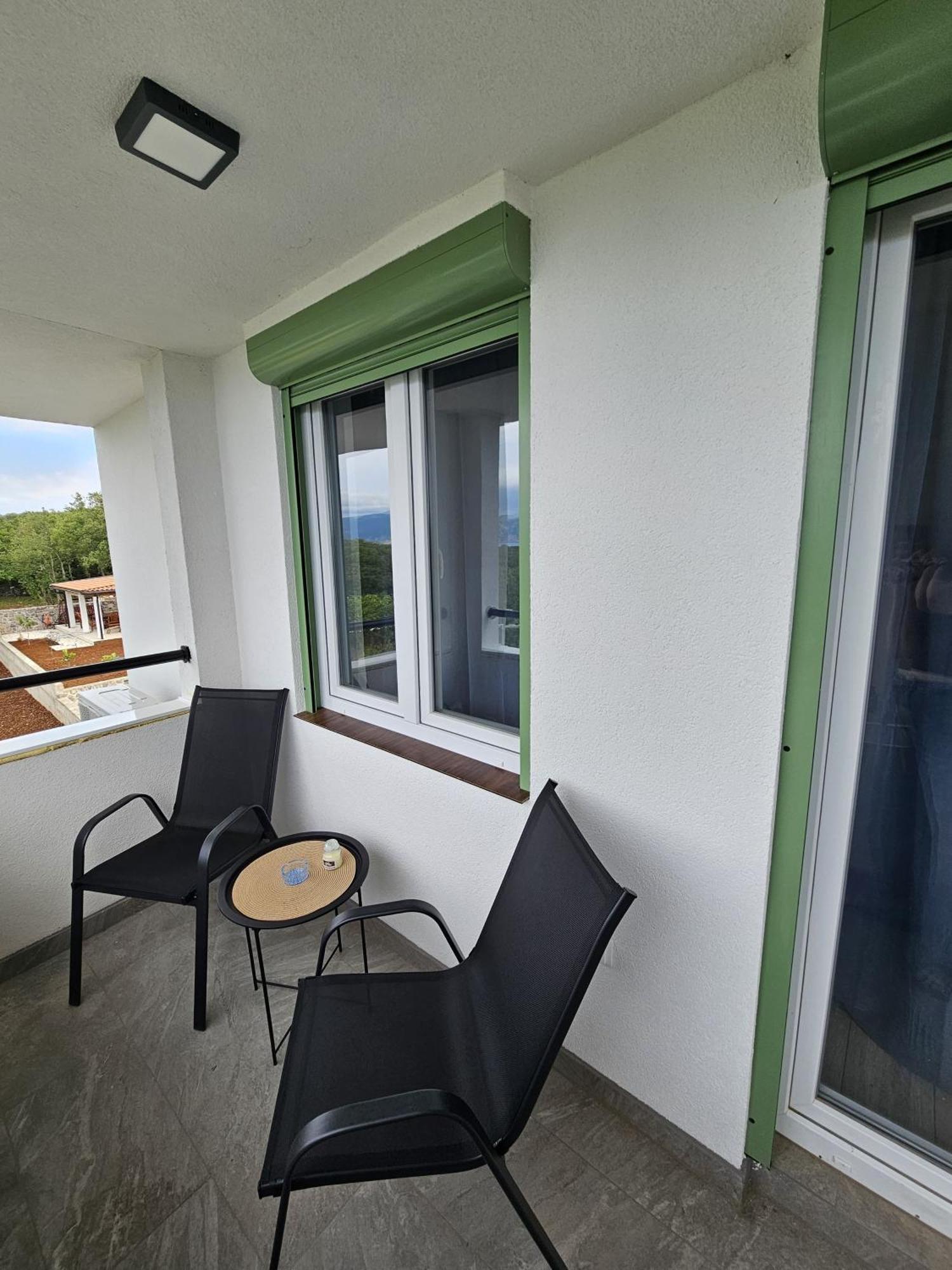 Apartmani 1 Pinezici Exterior foto